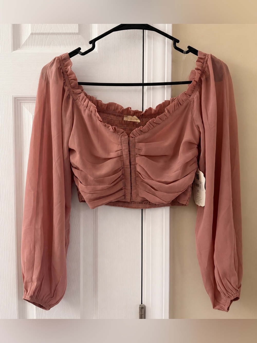 NWT Altar’d State Ruched Long Sleeve Crop Top